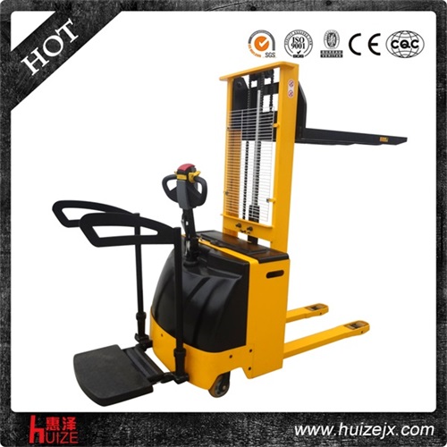 轉彎半徑小電動(dòng)堆垛車(chē)